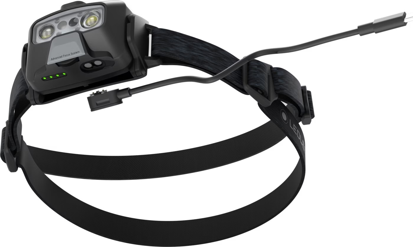 Led Lenser Hodelykt HF6R Core Black 1600lm